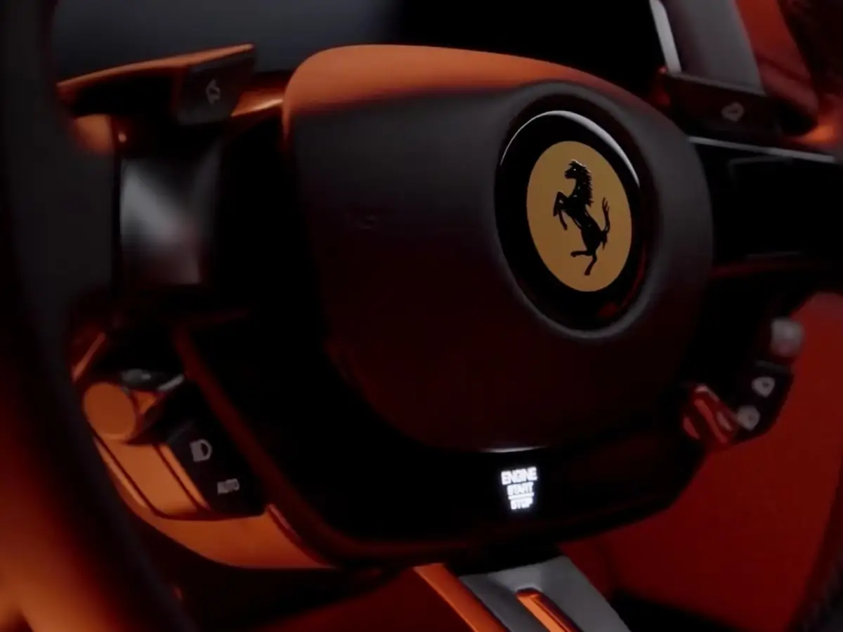 Ferrari Roma Top Feature